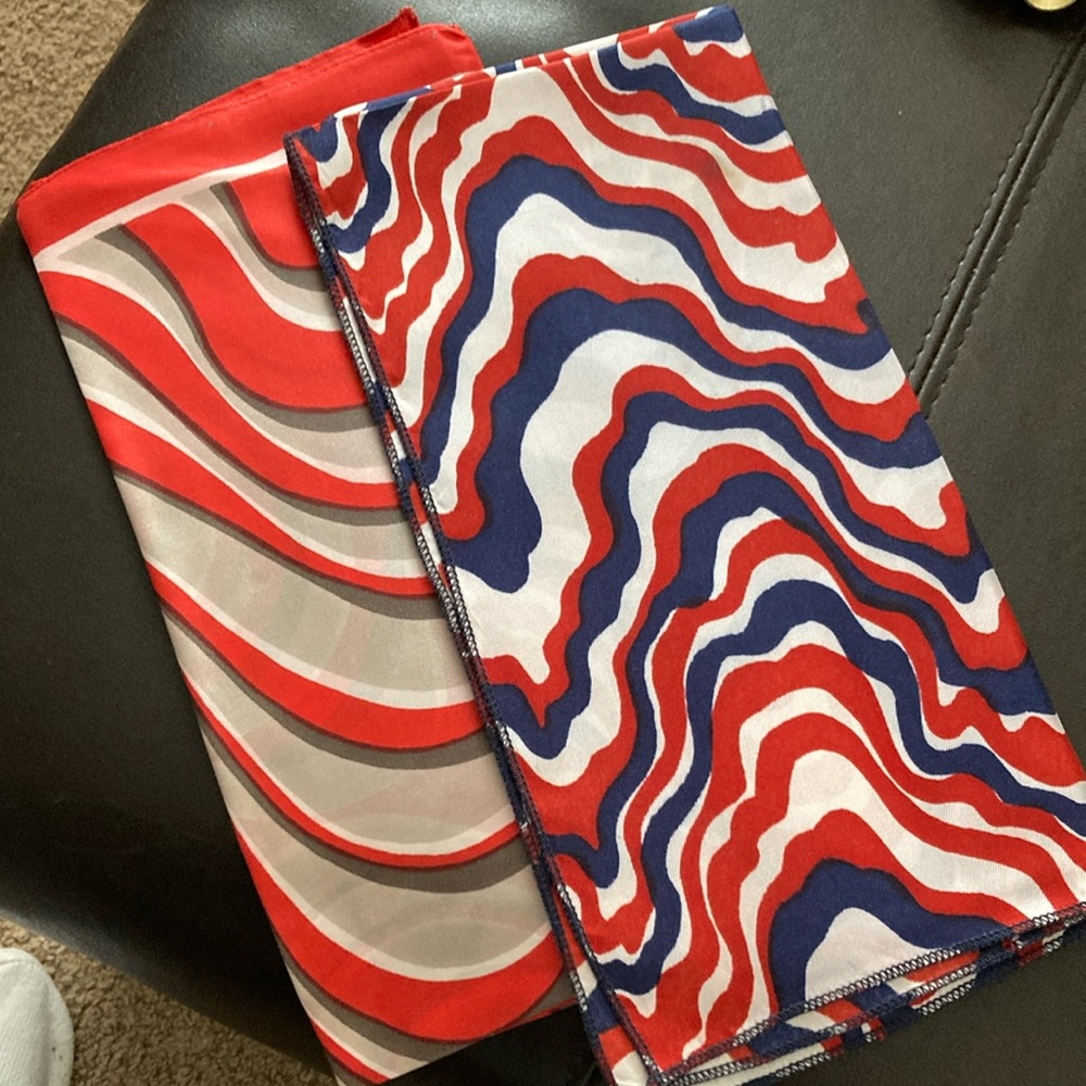 Wavy Pattern Scarves